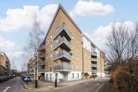 2 bedroom flat to rent, Clock View Crescent, Islington, London, N7