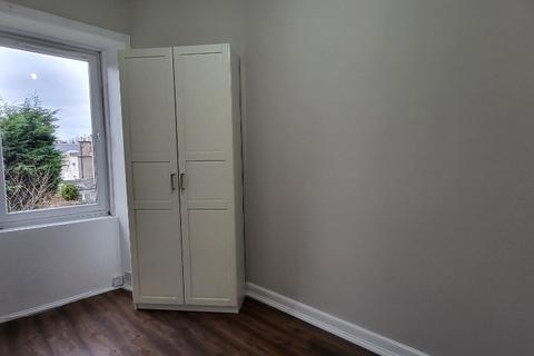 2 bedroom flat to rent, Craigcrook Place , Edinburgh EH4