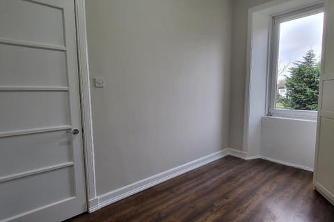 2 bedroom flat to rent, Craigcrook Place , Edinburgh EH4