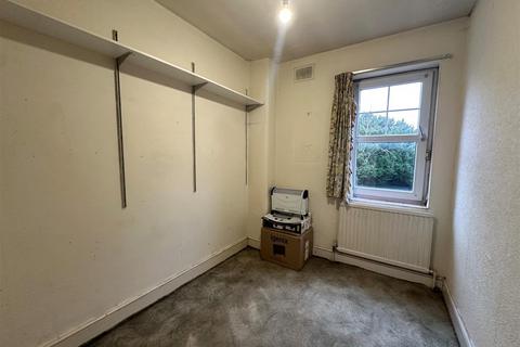 3 bedroom terraced house for sale, Benskin Road, Watford WD18