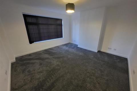 3 bedroom property to rent, King Edward Road, Bedford