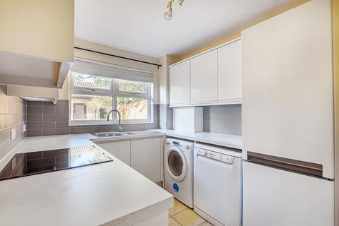 3 bedroom house to rent, Wycherley Close Blackheath SE3