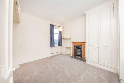 2 bedroom maisonette for sale, High Street, Hampton TW12