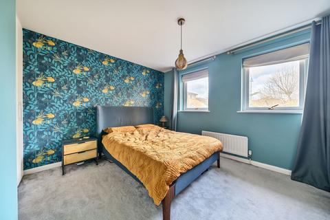 39 Reeves Road, London, E3 3PP
