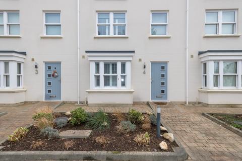 3 bedroom property to rent, Hauteville, St. Peter Port, Guernsey, Channel Islands