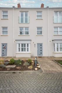 3 bedroom property to rent, Hauteville, St. Peter Port, Guernsey, Channel Islands