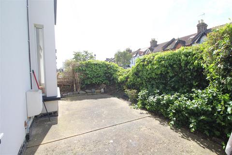 16b Bury Street, London, N9 7LB