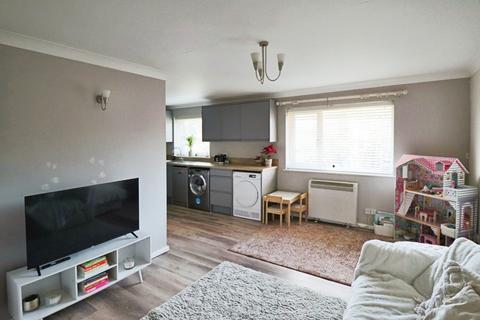 2 bedroom apartment to rent, Mermaid Close, Bury St Edmunds IP32