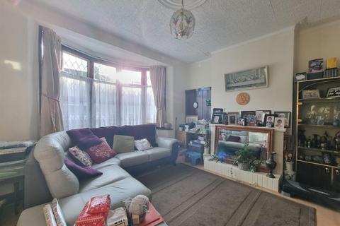 3 bedroom terraced house for sale, Vernon Road, Seven Kings, Ilford