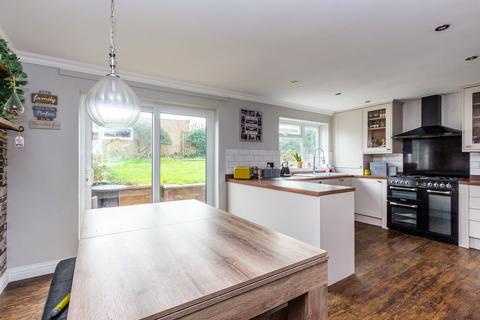 31 Boughton Drive, Rushden, NN10 9HX