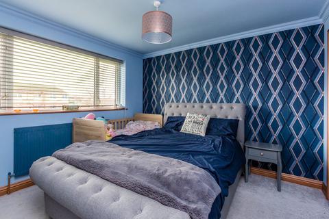 31 Boughton Drive, Rushden, NN10 9HX