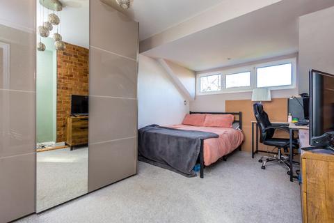 31 Boughton Drive, Rushden, NN10 9HX