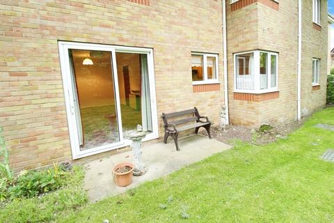 1 bedroom ground floor flat for sale, Cryspen Court, Bury St Edmunds IP33