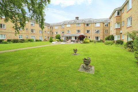 1 bedroom ground floor flat for sale, Cryspen Court, Bury St Edmunds IP33