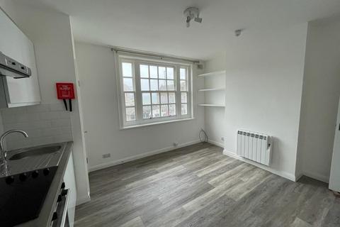 1 bedroom flat to rent, Marine Drive, Brighton