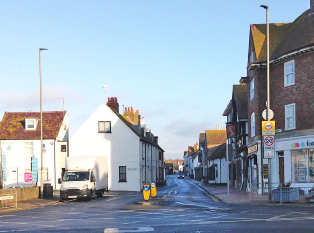 Rottingdean-traffic-area-roger orig