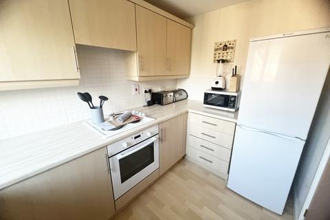 2 bedroom apartment to rent, Thorneycroft Drive, Warrington