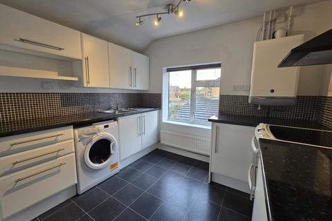 2 bedroom apartment for sale, Grange Road, Cuddington