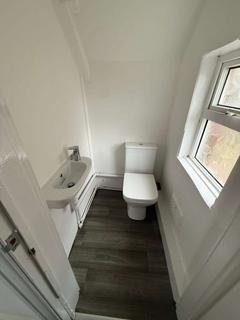 3 bedroom semi-detached house to rent, Friar Road, Sunderland SR4