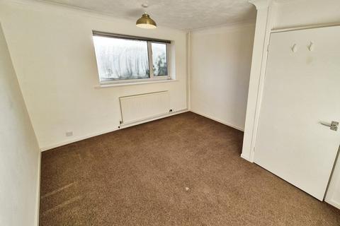 2 bedroom maisonette to rent, Britten Road, Basingstoke RG22