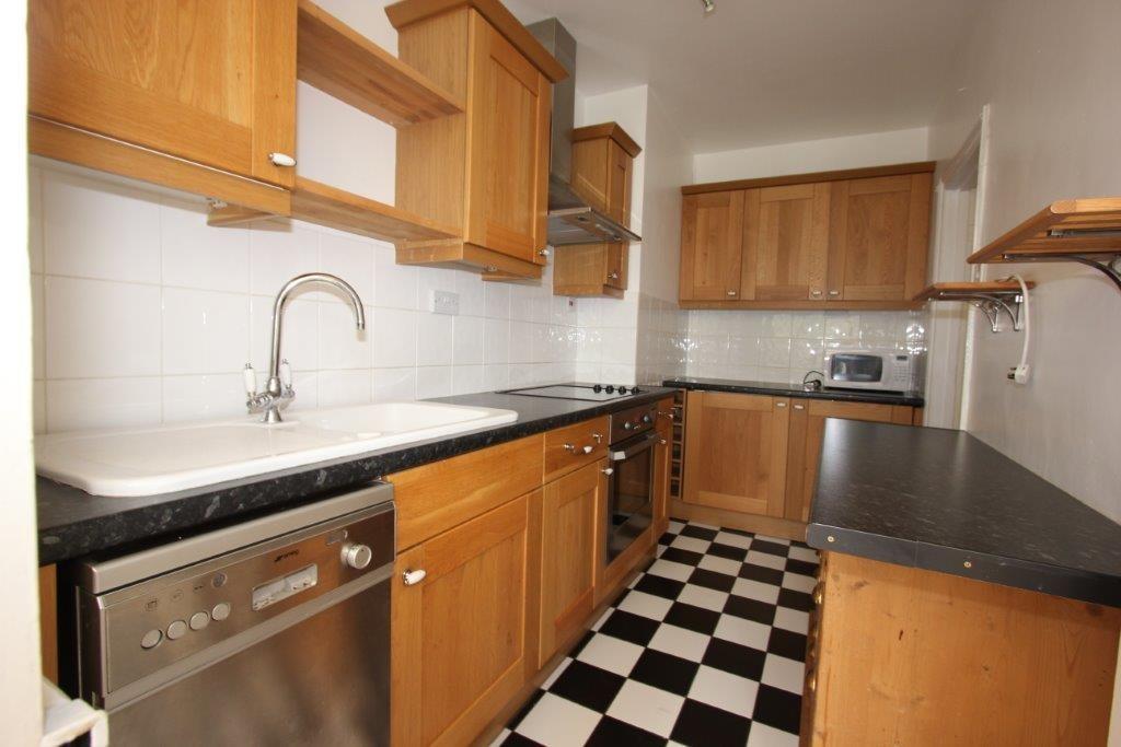 Kitchen (002)