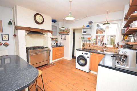 3 bedroom end of terrace house for sale, Bethel Close, Farnham, GU9