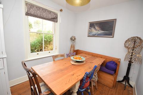 3 bedroom end of terrace house for sale, Bethel Close, Farnham, GU9