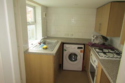 2 bedroom terraced house to rent, Hordle Street, Harwich CO12