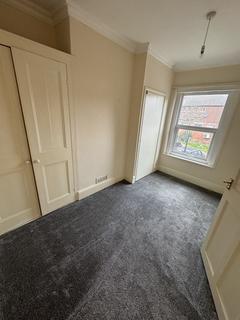 2 bedroom terraced house to rent, Hordle Street, Harwich CO12