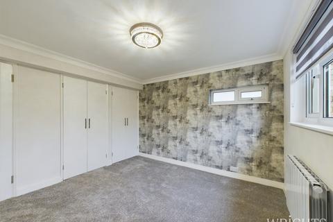 1 bedroom apartment to rent, Robins Way, Hatfield AL10