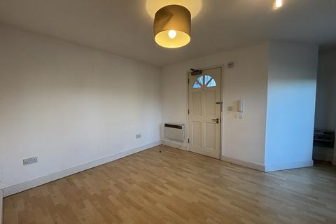 Studio to rent, Brookfields, Cambridge CB1