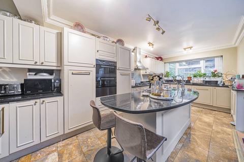 4 bedroom semi-detached house for sale, Cecil Road, Acton, London, W3