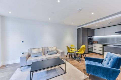 2 bedroom flat for sale, Riverlight Quay, Nine Elms, London, SW11