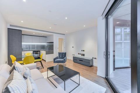 2 bedroom flat for sale, Riverlight Quay, Nine Elms, London, SW11