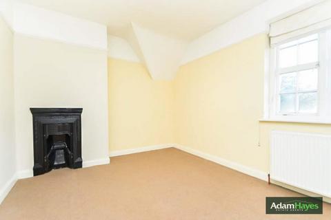 3 bedroom semi-detached house to rent, Asmuns Hill, London NW11