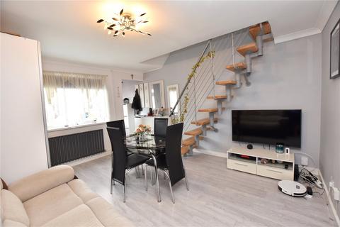 2 bedroom end of terrace house for sale, Walton Street, Heywood, Greater Manchester, OL10