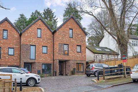 4 bedroom end of terrace house for sale, Selcroft Road, Purley