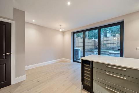 4 bedroom end of terrace house for sale, Selcroft Road, Purley