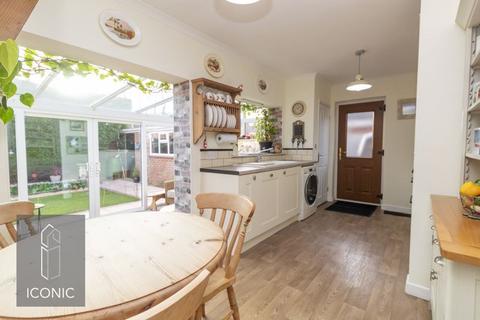 2 bedroom detached bungalow for sale, Margaret Close, Hellesdon, Norwich