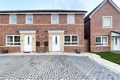 3 bedroom semi-detached house to rent, Binbrook Drive, Grimsby DN36