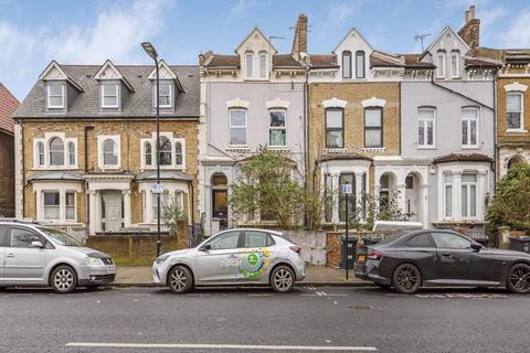 3 bedroom apartment for sale, Nightingale Road, Clapton, E5