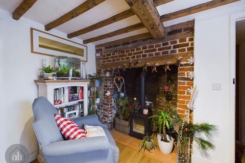 3 bedroom cottage for sale, The Street, Hepworth