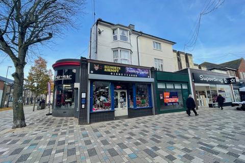 Retail property (high street) to rent, High Street, Littlehampton, West Sussex, BN17