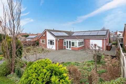 2 bedroom bungalow for sale, 1 Overton Close, Navenby, Lincoln