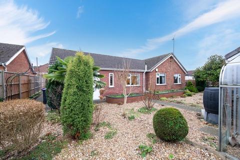 2 bedroom bungalow for sale, 1 Overton Close, Navenby, Lincoln