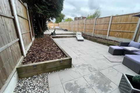 3 bedroom semi-detached house for sale, Lindon Road, Brownhills, Walsall WS8 7BH