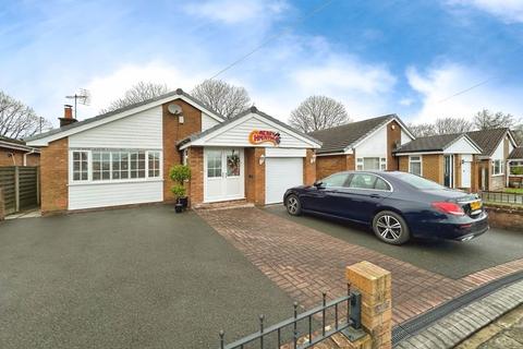 3 bedroom bungalow for sale, Fulwood Close, Bury