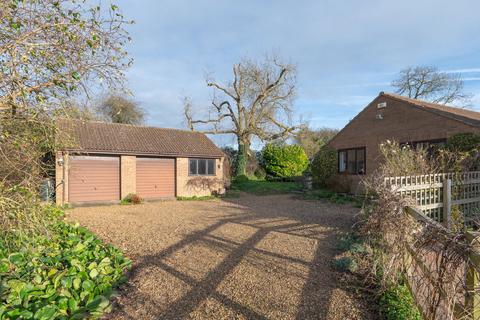 6 bedroom detached bungalow for sale, Station Road, Huntingdon PE28