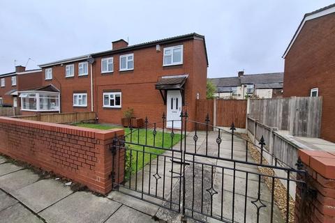 2 bedroom semi-detached house to rent, Christmas Street, Liverpool