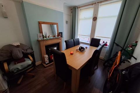 3 bedroom end of terrace house for sale, Lunt Road, Bootle